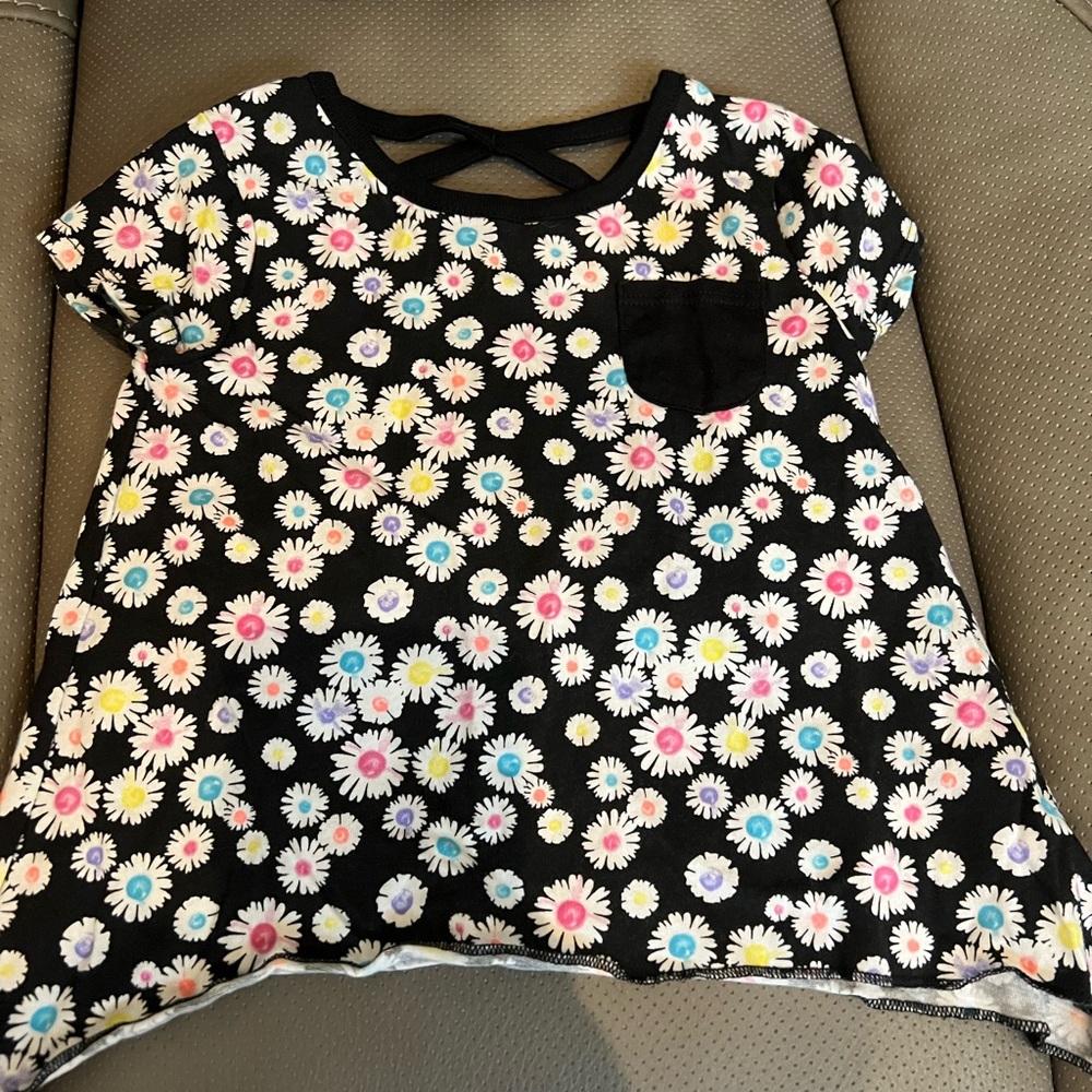 Granimals girls colorful daisies hankerchief top